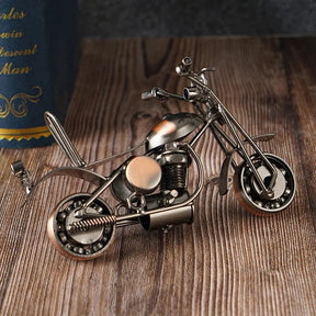 Escultura Vintage de Ferro Fundido Harley Cyril 
